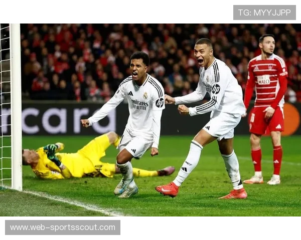 欧冠16强附加赛首回合战罢，八场比赛产生35粒进球